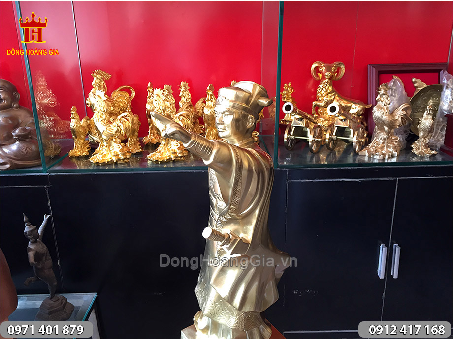 tượng đồng lý thường kiệt